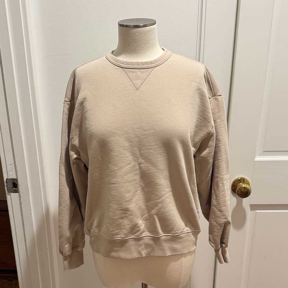 Levi’s - Classic Beige Women's Crew Neck Sweater